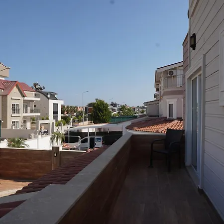 فيلة Bluehomes Grand