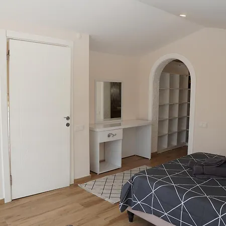 Bluehomes Grand *